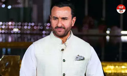 सैफ अली खान पर हमला: बांद्रा रेलवे स्टेशन के पास दिखा आरोपी, आरोपी की तलाश जारी सैफ अली खान पर हमला: बांद्रा रेलवे स्टेशन के पास दिखा आरोपी, आरोपी की तलाश जारी