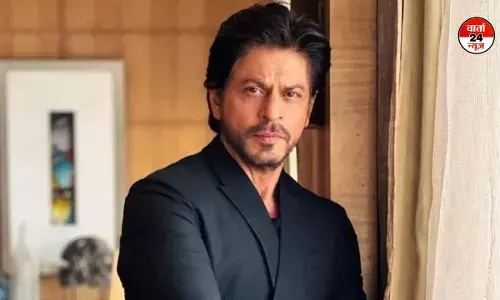 सैफ अली खान पर हमले के बाद शाहरुख खान के घर की रेकी, पुलिस ने संदिग्ध को हिरासत में लिया सैफ अली खान पर हमले के बाद शाहरुख खान के घर की रेकी, पुलिस ने संदिग्ध को हिरासत में लिया