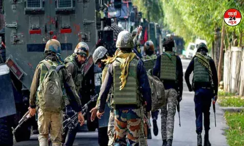 जम्मू-कश्मीर में मुठभेड़: एक जवान शहीद, सर्च ऑपरेशन जारी जम्मू-कश्मीर में मुठभेड़: एक जवान शहीद, सर्च ऑपरेशन जारी