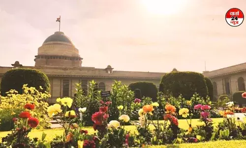 राष्ट्रपति भवन परिसर में अमृत उद्यान का द्वार 2 फरवरी को आम लोगों के लिए खुलेगा, जानें उद्यान में पहुंचने का रास्ता और क्या होगा रिस्ट्रिक्शन राष्ट्रपति भवन परिसर में अमृत उद्यान का द्वार 2 फरवरी को आम लोगों के लिए खुलेगा, जानें उद्यान में पहुंचने का रास्ता और क्या होगा रिस्ट्रिक्शन