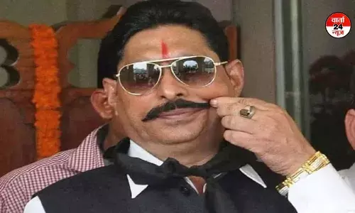 पूर्व विधायक अंनत सिंह और सोनू-मोनू के बीच भारी फायरिंग से दहला बिहार! चुनाव की ओर इशारा कर रहा है गैंगवार पूर्व विधायक अंनत सिंह और सोनू-मोनू के बीच भारी फायरिंग से दहला बिहार! चुनाव की ओर इशारा कर रहा है गैंगवार