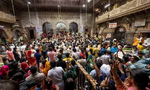 बांके बिहारी मंदिर को FCRA के तहत विदेश से फंड प्राप्त करने की अनुमति बांके बिहारी मंदिर को FCRA के तहत विदेश से फंड प्राप्त करने की अनुमति