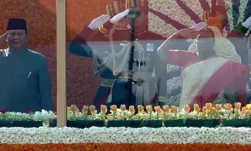 76वां गणतंत्र दिवस: कर्तव्य पथ पर भव्य परेड और गौरवशाली हिंदुस्तान का शानदार प्रदर्शन