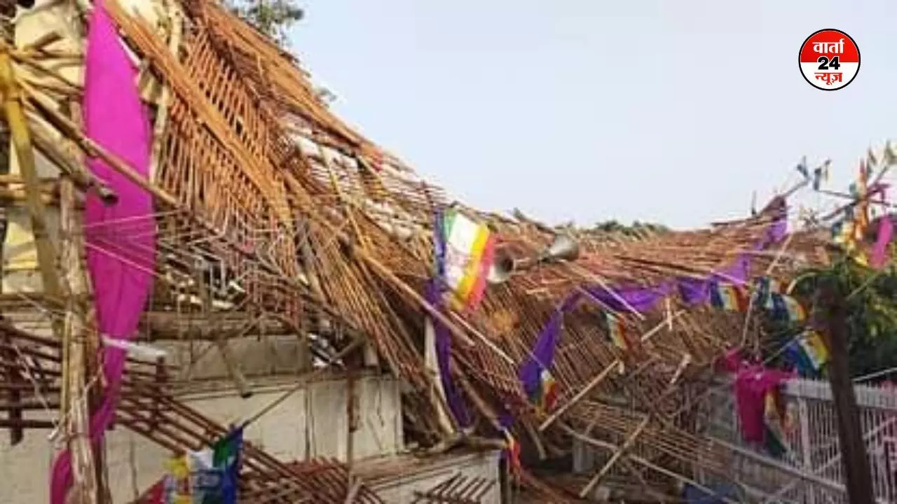 बागपत में धार्मिक कार्यक्रम का मंच टूटने से पांच लोगों की मौत, 75 घायल बागपत में धार्मिक कार्यक्रम का मंच टूटने से पांच लोगों की मौत, 75 घायल