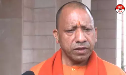 महाकुंभ में हालात नियंत्रण में, पीएम मोदी ने स्थिति पर बनाई नजर, सीएम योगी की अपील- जहां संभव हो, वहीं स्नान करें महाकुंभ में हालात नियंत्रण में, पीएम मोदी ने स्थिति पर बनाई नजर, सीएम योगी की अपील- जहां संभव हो, वहीं स्नान करें