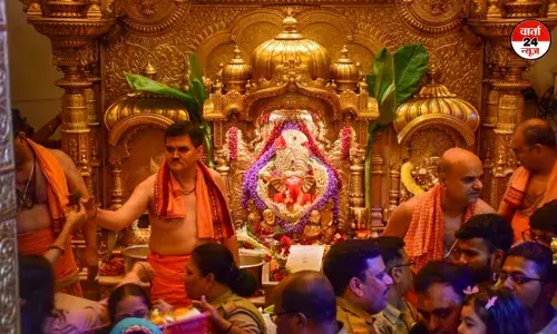 सिद्धिविनायक मंदिर में ड्रेस कोड लागू, दर्शन के लिए तय किए गए नए नियम सिद्धिविनायक मंदिर में ड्रेस कोड लागू, दर्शन के लिए तय किए गए नए नियम