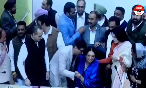 चंडीगढ़ नगर निगम में भाजपा ने लहराया परचम, आप गठबंधन की प्रेमलता को तीन वोट से हराया चंडीगढ़ नगर निगम में भाजपा ने लहराया परचम, आप गठबंधन की प्रेमलता को तीन वोट से हराया