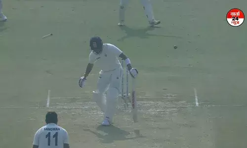 रणजी ट्रॉफी में 12 साल बाद लौटे विराट कोहली, सिर्फ 6 रन बनाकर हुए आउट रणजी ट्रॉफी में 12 साल बाद लौटे विराट कोहली, सिर्फ 6 रन बनाकर हुए आउट