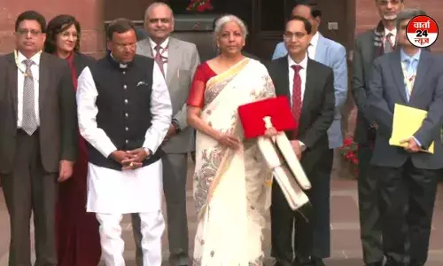 केंद्रीय बजट 2025 से पहले विपक्ष का हमला, बजट से कोई उम्मीद नहीं केंद्रीय बजट 2025 से पहले विपक्ष का हमला, बजट से कोई उम्मीद नहीं