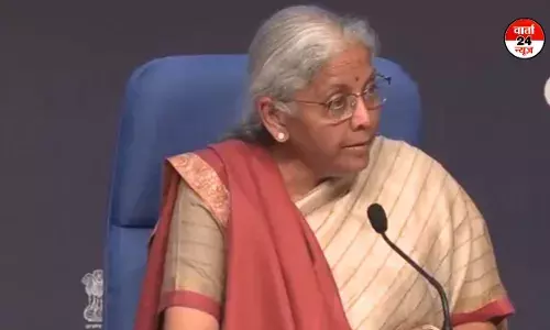 बजट पेश करने के बाद निर्मला सीतारमण ने कहा- केवल 12 लाख रुपये तक कमाने वाले ही लाभान्वित नहीं, जानें क्या बताया इसका कारण? बजट पेश करने के बाद निर्मला सीतारमण ने कहा- केवल 12 लाख रुपये तक कमाने वाले ही लाभान्वित नहीं, जानें क्या बताया इसका कारण?