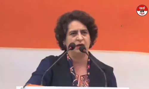 प्रियंका गांधी ने चांदनी चौक की जनसभा में पूर्व मुख्यमंत्री शीला दीक्षित को किया याद, जानें उनकी किन उपलब्धियों को गिनाया प्रियंका गांधी ने चांदनी चौक की जनसभा में पूर्व मुख्यमंत्री शीला दीक्षित को किया याद, जानें उनकी किन उपलब्धियों को गिनाया