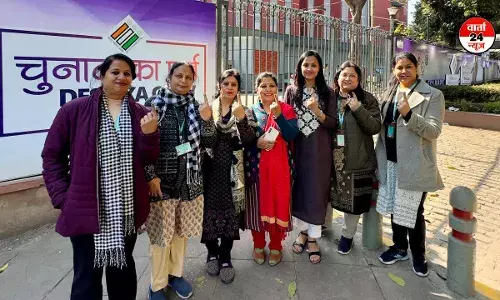 दिल्ली विधानसभा चुनाव: शाम 5 बजे तक 57.78% मतदान, 70 सीटों पर मतदान दिल्ली विधानसभा चुनाव: शाम 5 बजे तक 57.78% मतदान, 70 सीटों पर मतदान