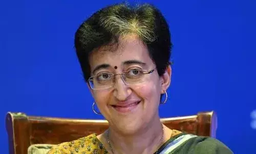 झाड़ू के सफाया के बीच कालकाजी सीट से आतिशी जीतीं झाड़ू के सफाया के बीच कालकाजी सीट से आतिशी जीतीं