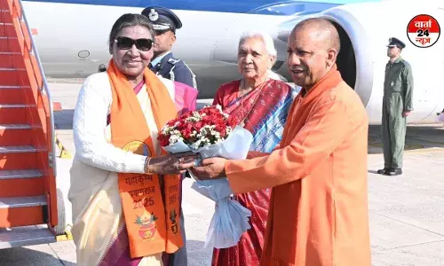 राष्ट्रपति द्रौपदी मुर्मू पहुंचीं प्रयागराज, महाकुंभ संगम में करेंगी स्नान