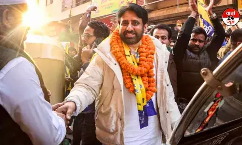 ओखला विधायक अमानतुल्लाह खान की गिरफ्तारी के लिए दिल्ली, राजस्थान और यूपी में छापेमारी ओखला विधायक अमानतुल्लाह खान की गिरफ्तारी के लिए दिल्ली, राजस्थान और यूपी में छापेमारी