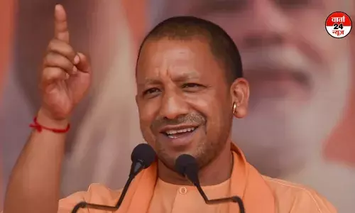 महाकुंभ से यूपी को 3 लाख करोड़ की आर्थिक बढ़त, अब तक 50 करोड़ श्रद्धालुओं ने लगाई आस्था की डुबकी महाकुंभ से यूपी को 3 लाख करोड़ की आर्थिक बढ़त, अब तक 50 करोड़ श्रद्धालुओं ने लगाई आस्था की डुबकी