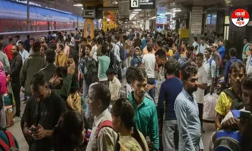 नई दिल्ली रेलवे स्टेशन पर प्लेटफॉर्म टिकटों की बिक्री बंद नई दिल्ली रेलवे स्टेशन पर प्लेटफॉर्म टिकटों की बिक्री बंद