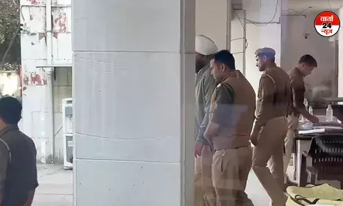 वेनिस मॉल के एमडी मोंटू भसीन को पुलिस ने किया गिरफ्तार, जानें क्या है मामला वेनिस मॉल के एमडी मोंटू भसीन को पुलिस ने किया गिरफ्तार, जानें क्या है मामला