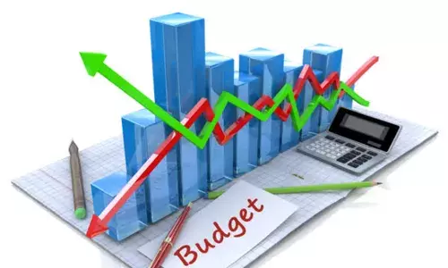 यूपी के बजट से कारोबारी और किसानों को खासा उम्मीद! कई बड़ी घोषणाओं की आस यूपी के बजट से कारोबारी और किसानों को खासा उम्मीद! कई बड़ी घोषणाओं की आस