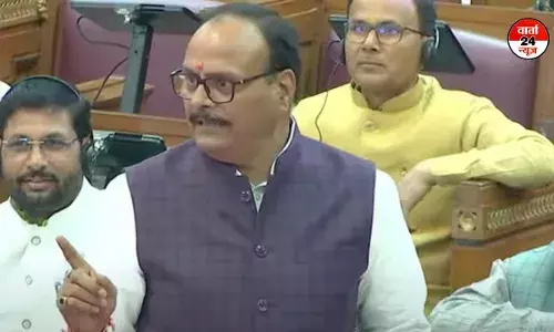 यूपी विधानसभा में बजट सत्र में ब्रजेश पाठक की टिप्पणी पर हंगामा, सदन स्थगित, जानें पूरा मामला यूपी विधानसभा में बजट सत्र में ब्रजेश पाठक की टिप्पणी पर हंगामा, सदन स्थगित, जानें पूरा मामला