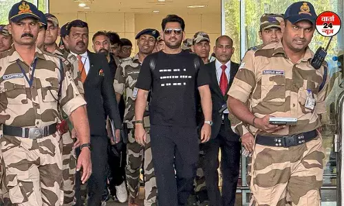 क्या धोनी खेलने वाले हैं लास्ट आईपीएल? टी-शर्ट के जरिए माही ने क्या दिया यह संदेश क्या धोनी खेलने वाले हैं लास्ट आईपीएल? टी-शर्ट के जरिए माही ने क्या दिया यह संदेश