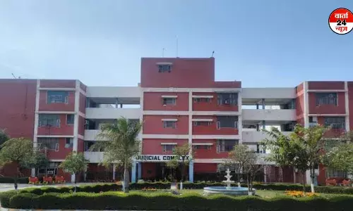 अंबाला में अपराधियों के हौसले बुलंद,कोर्ट परिसर में गोलीबारी, गैंगवार का शक अंबाला में अपराधियों के हौसले बुलंद,कोर्ट परिसर में गोलीबारी, गैंगवार का शक