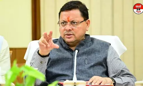 बर्फबारी के बीच एक्शन में सीएम धामी, सैलानियों को सुरक्षित स्थानों पर भेजा, प्रशासन को दिए यह निर्देश बर्फबारी के बीच एक्शन में सीएम धामी, सैलानियों को सुरक्षित स्थानों पर भेजा, प्रशासन को दिए यह निर्देश