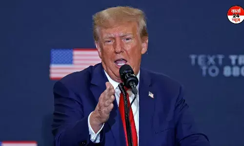 राष्ट्रपति ट्रंप ने कहा-भारत 100 प्रतिशत ऑटो टैरिफ वसूलता है, 2 अप्रैल से देना होगा टैरिफ, जानें क्या है मामला राष्ट्रपति ट्रंप ने कहा-भारत 100 प्रतिशत ऑटो टैरिफ वसूलता है, 2 अप्रैल से देना होगा टैरिफ, जानें क्या है मामला