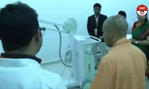 झांसी में सीएम योगी ने किया स्मार्ट अस्पताल और पैथोलॉजी सेंटर का उद्घाटन झांसी में सीएम योगी ने किया स्मार्ट अस्पताल और पैथोलॉजी सेंटर का उद्घाटन