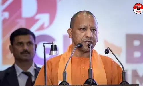 HOLI: योगी सरकार का होली तोहफा! निशुल्क गैस सिलेंडर देने का किया ऐलान, जानें किसे मिलेगा लाभ? HOLI: योगी सरकार का होली तोहफा! निशुल्क गैस सिलेंडर देने का किया ऐलान, जानें किसे मिलेगा लाभ?