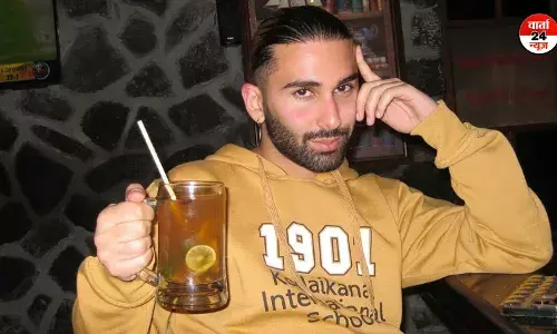 वेष्णौ देवी के बेस कैंप में शराब पीना ओरी पर पड़ा भारी, केस हुआ दर्ज, जानें कौन हैं ओरी वेष्णौ देवी के बेस कैंप में शराब पीना ओरी पर पड़ा भारी, केस हुआ दर्ज, जानें कौन हैं ओरी