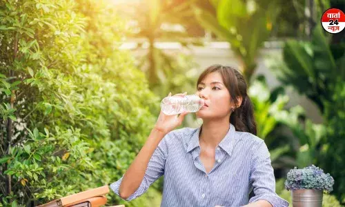 जल ही जीवन: गर्मी आ गई है, जानें कब कितना पानी पीने से आपको मिलेगी किस तरह से राहत! जल ही जीवन: गर्मी आ गई है, जानें कब कितना पानी पीने से आपको मिलेगी किस तरह से राहत!