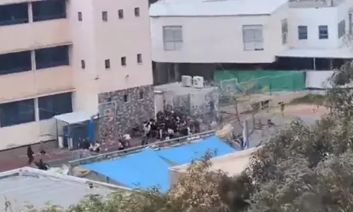 गाजा में इजरायली हवाई हमलों में 70 और लोगों की मौत, संघर्षविराम के बाद बढ़ा हमला गाजा में इजरायली हवाई हमलों में 70 और लोगों की मौत, संघर्षविराम के बाद बढ़ा हमला