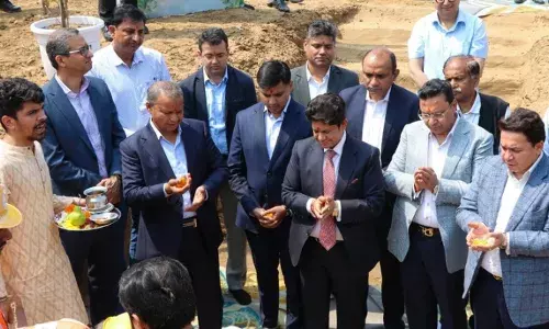 सिग्नेचर ग्लोबल ने भूमि पूजन के साथ टाइटेनियम एसपीआर की नींव रखी