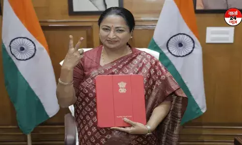 BUDGET: एक हजार करोड़ से करेंगे दिल्लीवासियों का हेल्थ फिट, हटाएंगे पहाड़! जानें एक लाख करोड़ के बजट में मिलेंगी क्या- क्या सुविधाएं BUDGET: एक हजार करोड़ से करेंगे दिल्लीवासियों का हेल्थ फिट, हटाएंगे पहाड़! जानें एक लाख करोड़ के बजट में मिलेंगी क्या- क्या सुविधाएं