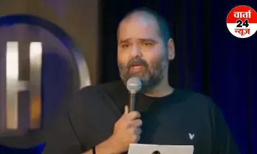 कुणाल कामरा ने बताया अपनी जान को खतरा, कहा- मुंबई आऊंगा तो गिरफ्तार हो जाऊंगा, कोर्ट से की जमानत की मांग कुणाल कामरा ने बताया अपनी जान को खतरा, कहा- मुंबई आऊंगा तो गिरफ्तार हो जाऊंगा, कोर्ट से की जमानत की मांग