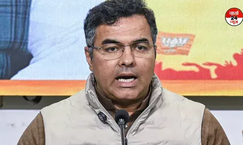 दिल्ली सरकार का बड़ा एक्शन! गैरकानूनी मांस-मछली की दुकानें बंद करने का निर्देश दिल्ली सरकार का बड़ा एक्शन! गैरकानूनी मांस-मछली की दुकानें बंद करने का निर्देश