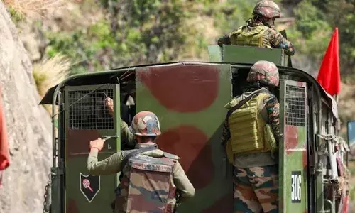 कठुआ मुठभेड़ में दो आतंकी ढेर, पांच पुलिसकर्मी घायल