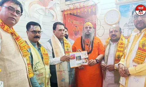 योगी के मंत्री ने दूधेश्वर मंदिर से किया घर-घर संपर्क अभियान का शुभारंभ