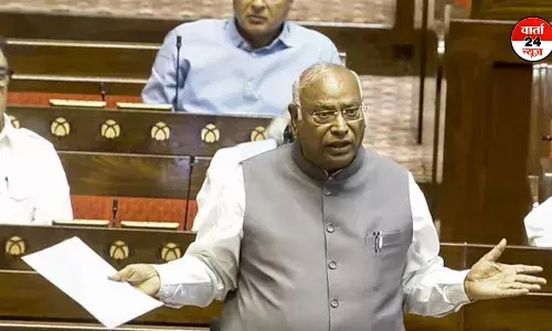 अनुराग ठाकुर के बयान पर राज्यसभा में बवाल! खरगे ने कहा-अगर आरोप साबित कर देते हैं तो मैं इस्तीफा दे दूंगा अनुराग ठाकुर के बयान पर राज्यसभा में बवाल! खरगे ने कहा-अगर आरोप साबित कर देते हैं तो मैं इस्तीफा दे दूंगा