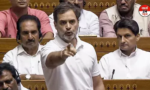 राष्ट्रपति ट्रंप के टैरिफ लगाने पर केंद्र सरकार पर बरसे राहुल गांधी कहा-टैरिफ हमें तबाह कर देगा राष्ट्रपति ट्रंप के टैरिफ लगाने पर केंद्र सरकार पर बरसे राहुल गांधी कहा-टैरिफ हमें तबाह कर देगा