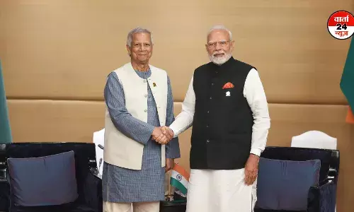 BIMSTEC Summit: पीएम मोदी और मोहम्मद यूनुस के बीच मुलाकात, 40 मिनट की बातचीत में मोदी ने दी यह नसीहत BIMSTEC Summit: पीएम मोदी और मोहम्मद यूनुस के बीच मुलाकात, 40 मिनट की बातचीत में मोदी ने दी यह नसीहत