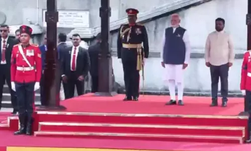 प्रधानमंत्री नरेंद्र मोदी तीन दिवसीय श्रीलंका दौरे पर, कोलंबो में हुआ भव्य स्वागत