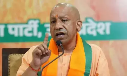 महाराजगंज में बोले सीएम योगी- वक्फ के नाम पर अब जमीनों की लूट-खसोट पर लगेगी रोक, यूपी से गरीबी होगी खत्म