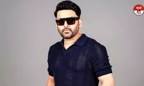 कपिल शर्मा का धमाकेदार ट्रांसफॉर्मेशन, फैंस हुए हैरान, अभिनेता का दुबला-पतला लुक देखकर पूछे कई मजेदार सवाल कपिल शर्मा का धमाकेदार ट्रांसफॉर्मेशन, फैंस हुए हैरान, अभिनेता का दुबला-पतला लुक देखकर पूछे कई मजेदार सवाल