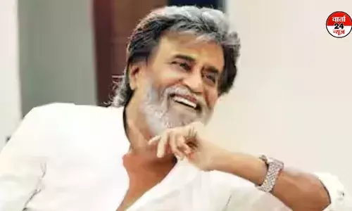 रजनीकांत के केरल पहुंचने पर क्यों उतारी गई आरती? वजह जानकर आप भी हो जाएंगे खुश रजनीकांत के केरल पहुंचने पर क्यों उतारी गई आरती? वजह जानकर आप भी हो जाएंगे खुश