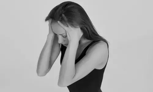 ठीक से दांत साफ नहीं करने वाली महिलाओं के साथ होती है इतनी बड़ी परेशानी की सोच भी नहीं सकते, नए रिसर्च में सामने आया सच