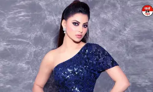 उर्वशी रौतेला ने दिया अजीबो-गरीब बयान, कहा-दिल्ली विश्वविद्यालय के छात्र करते हैं उनकी पूजा! रखी यह मांग