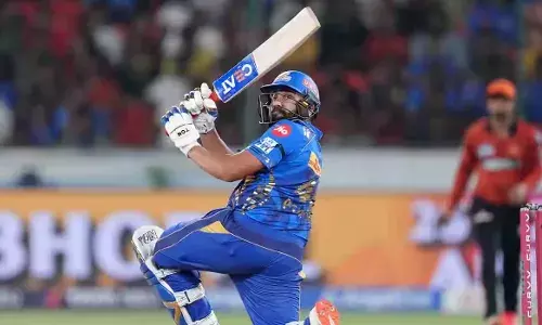 IPL 2025: सनराइज़र्स की चमक पड़ी फीकी, मुंबई इंडियंस ने दर्ज की लगातार चौथी जीत IPL 2025: सनराइज़र्स की चमक पड़ी फीकी, मुंबई इंडियंस ने दर्ज की लगातार चौथी जीत