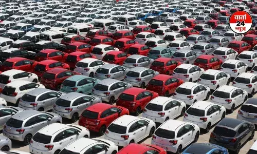 चौंकाने वाला मामला: ब्रिटिश व्यक्ति ने ₹22 लाख खर्च कर अपनी ही चोरी हुई कार दोबारा खरीदी चौंकाने वाला मामला: ब्रिटिश व्यक्ति ने ₹22 लाख खर्च कर अपनी ही चोरी हुई कार दोबारा खरीदी